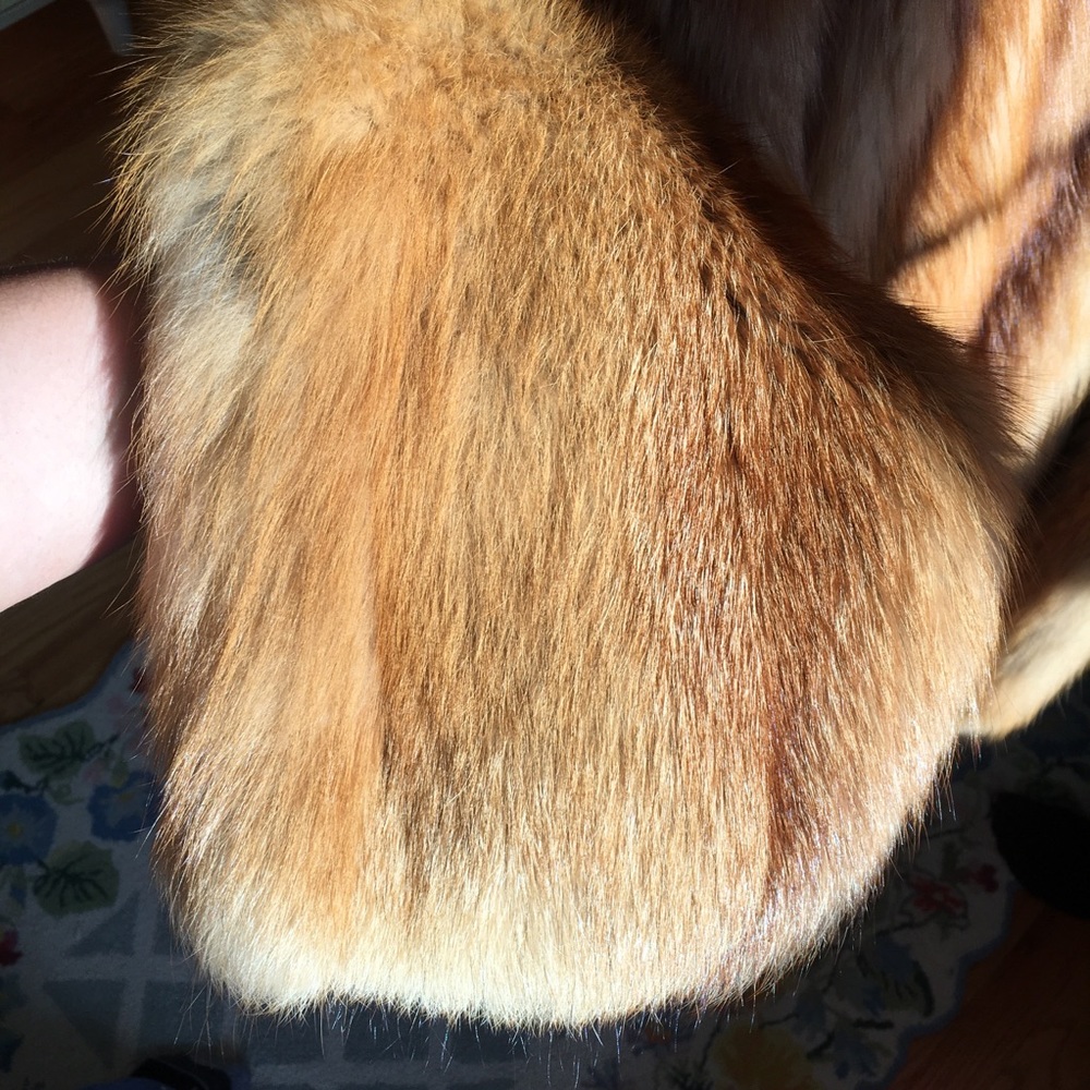 Authentic Fox Fur Coat Alexandor Furs Montreal - Picture 3 of 6